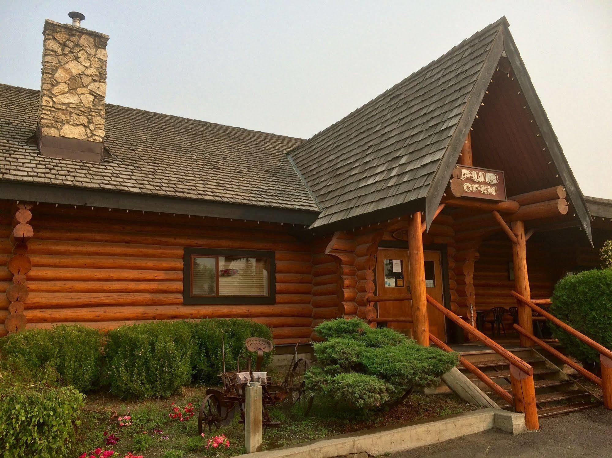Cariboo Lodge Clinton Exterior photo